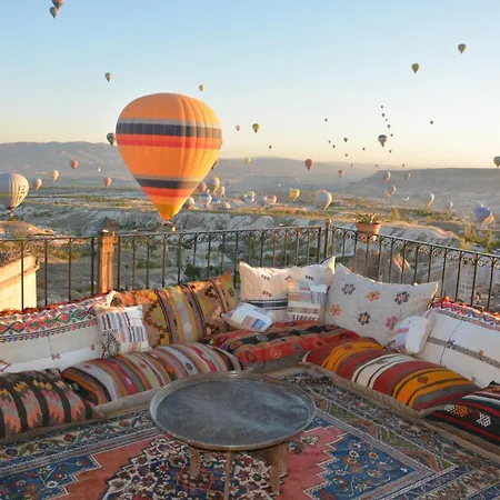 Hotel Lalesaray Üçhisar