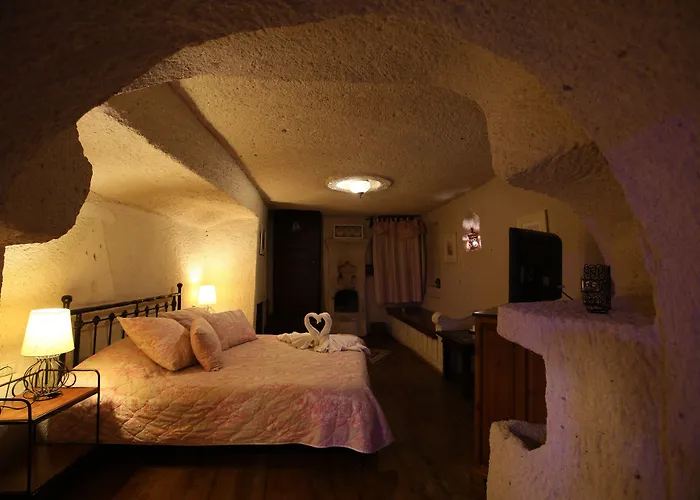 Lalesaray 우치사르